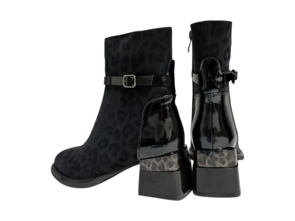 Urban Ladies stylové černé kotníkové boty s decentním leopardím vzorem