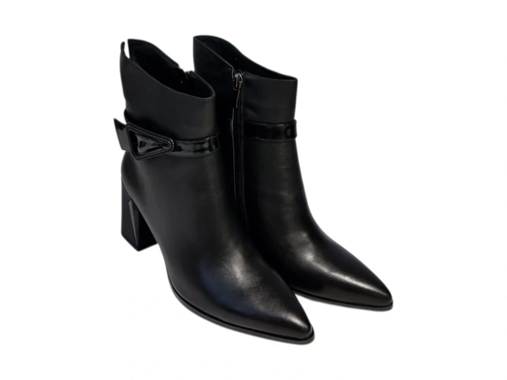 Urban Ladies elegantní černé kotníkové boty s výrazným podpatkem