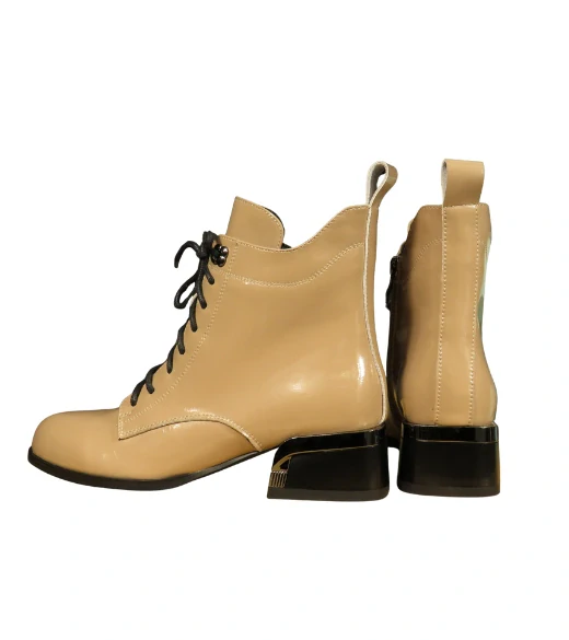 Urban Ladies lakované kotníkové boty s nízkým podpatkem