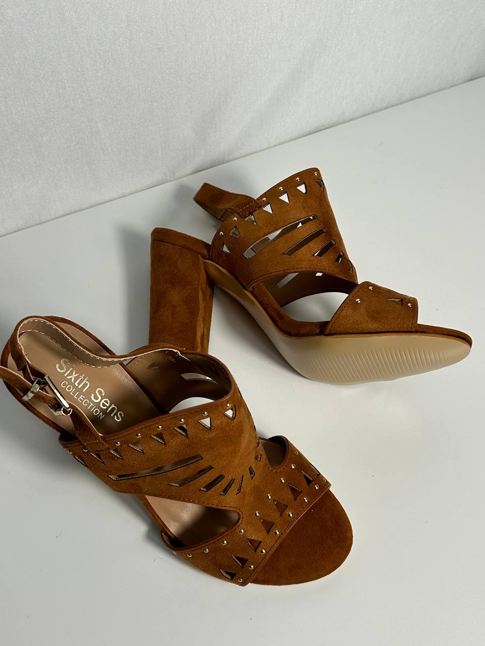 Ažurové sandálky - Sixth Sens