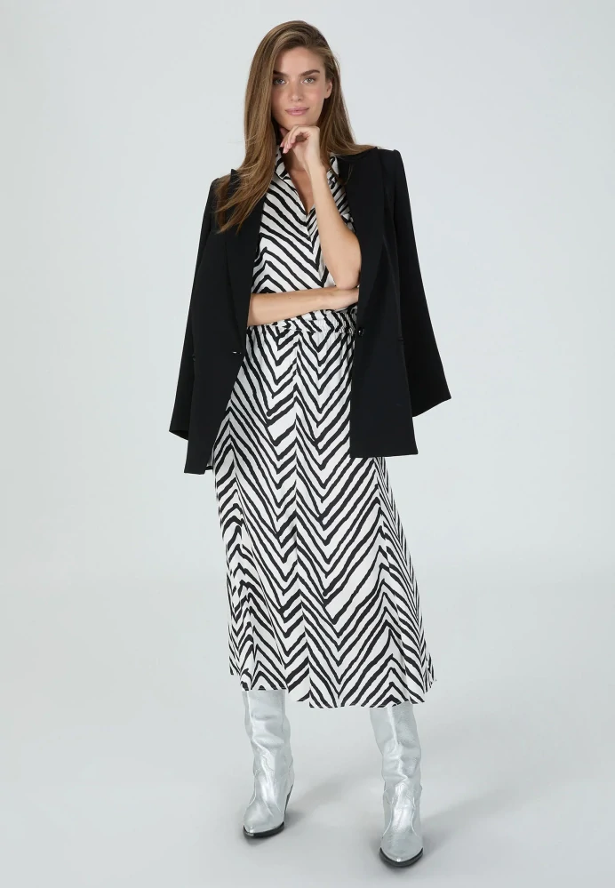 Marc Aurel sukně s černobílým potiskem