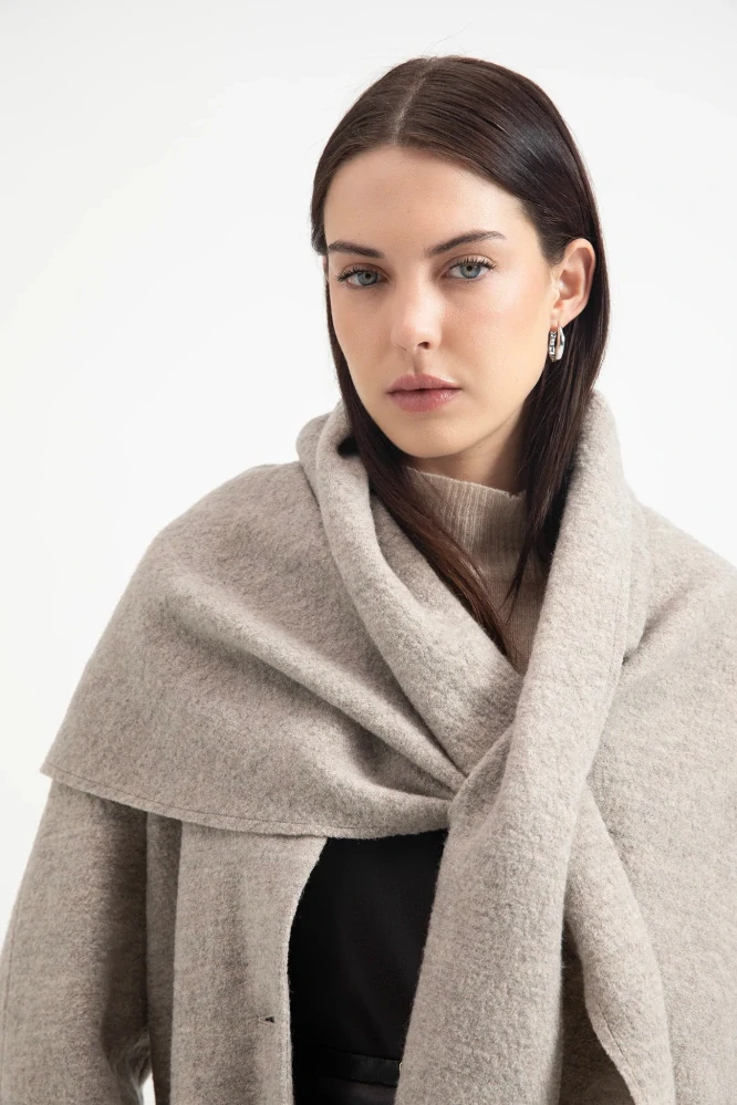 Eufonia dlouhý kabát z vařené vlny s knoflíky a páskem