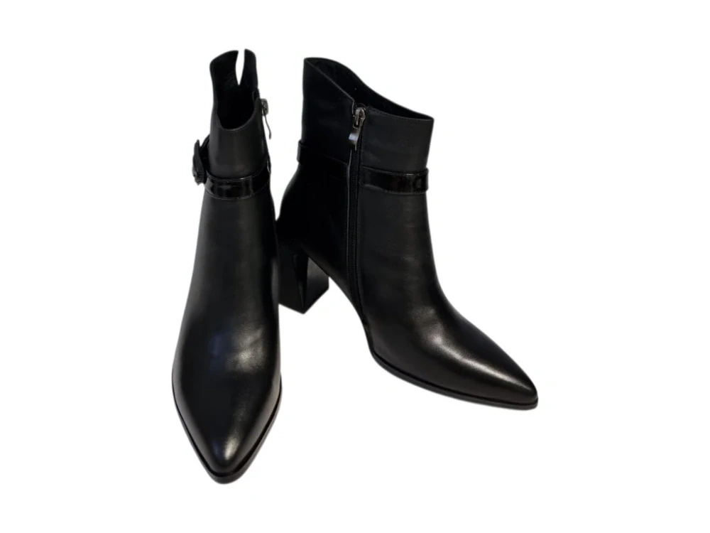 Urban Ladies elegantní černé kotníkové boty s výrazným podpatkem