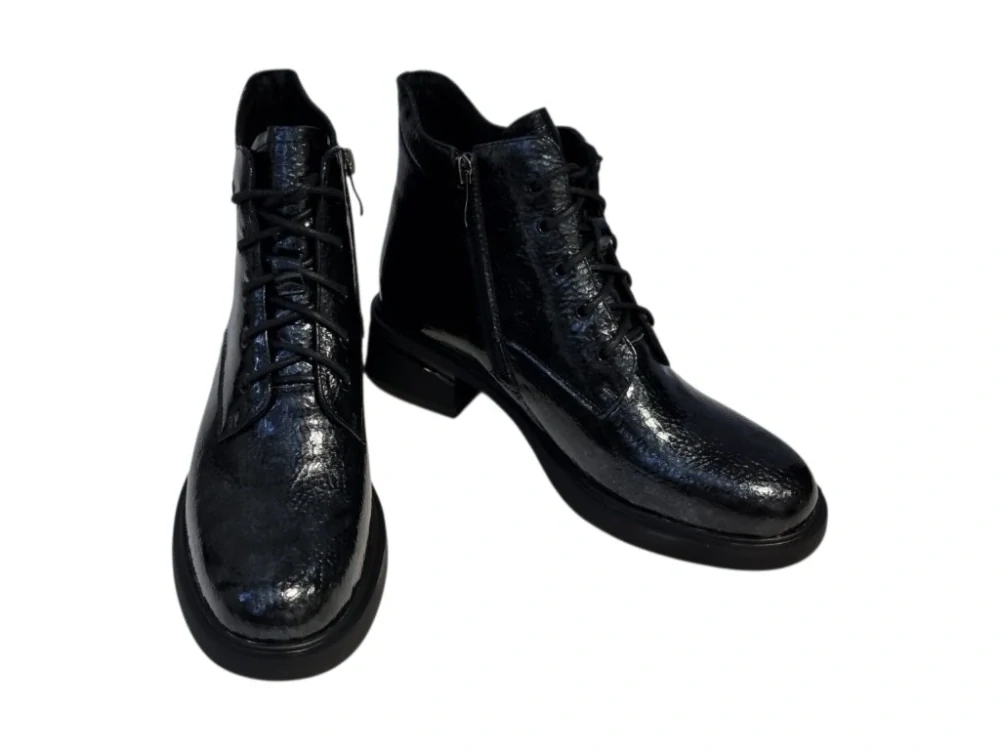 Urban Ladies stylové modré kotníkové boty s jemným metalickým leskem