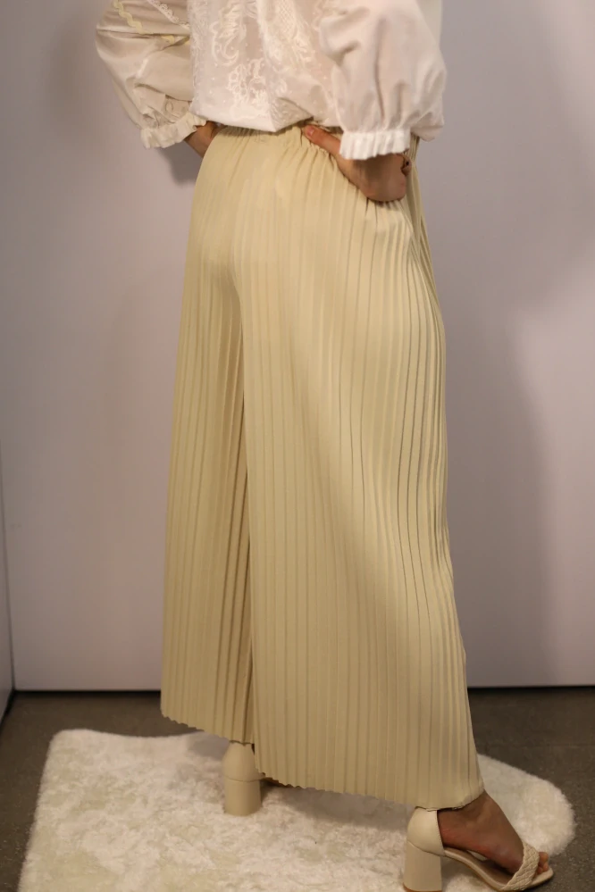 Dámské trendy plisované kalhoty 