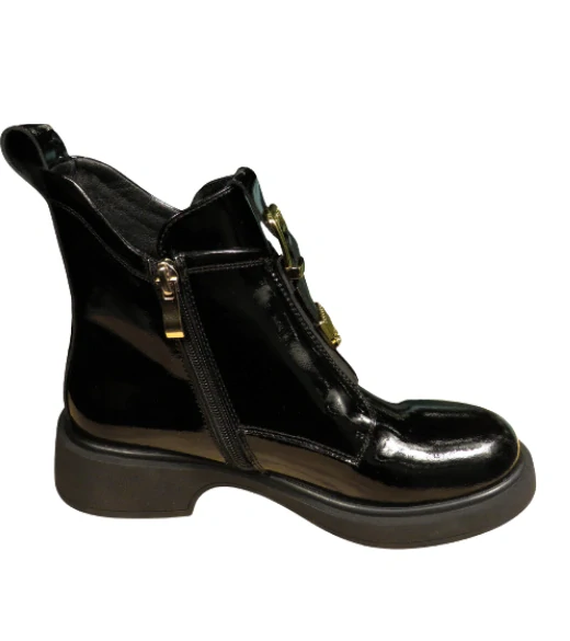 Urban Ladies lakované kotníkové boty se zlatými přezkami