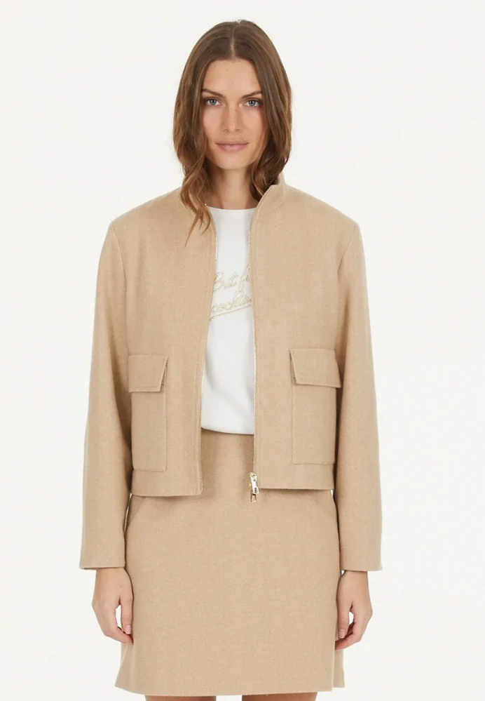 Marc Aurel bunda s kapsami z italské vlněné směsi