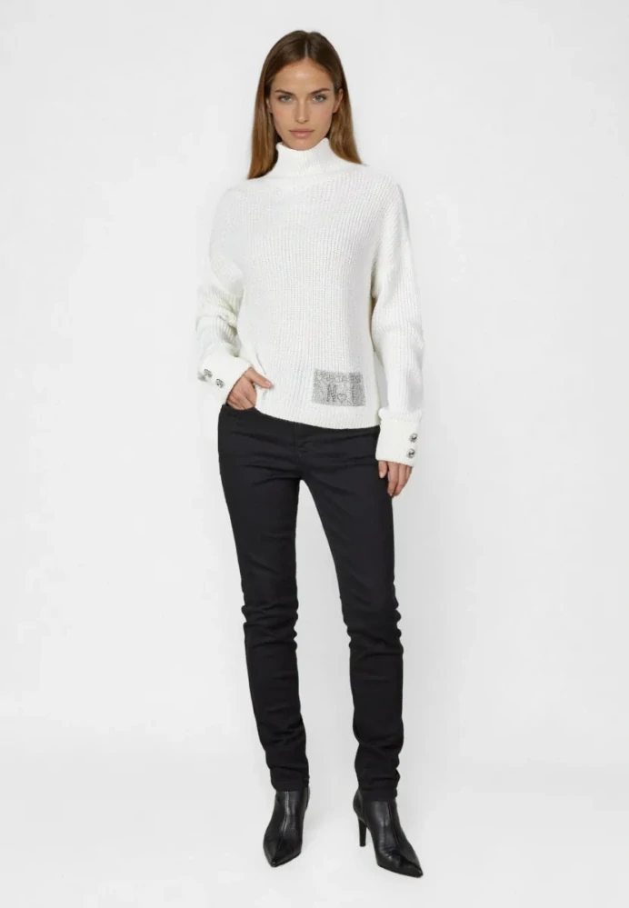 Marc Aurel bílý rolákový svetr s jemným lesklým detailem