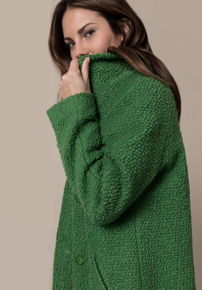 Bianca zelený kabát s klopovým límcem