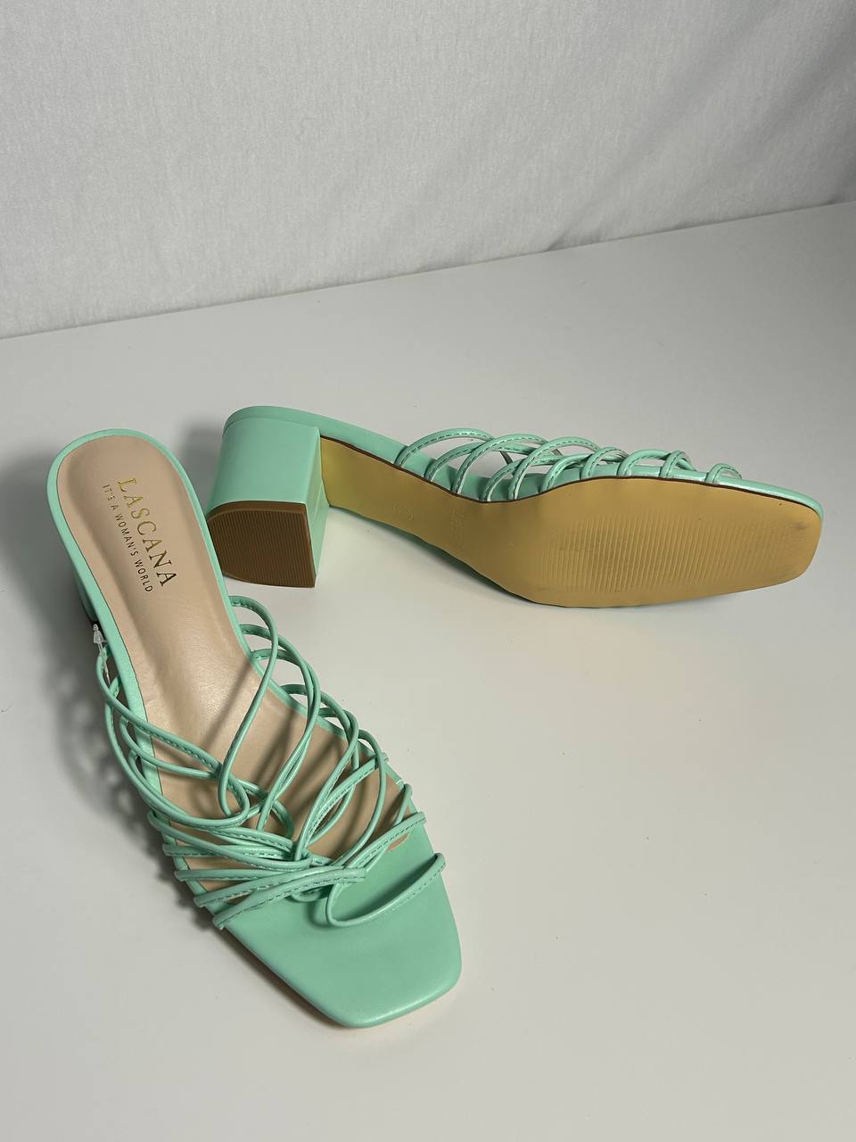  Pantoflíčky s hranatou špičkou