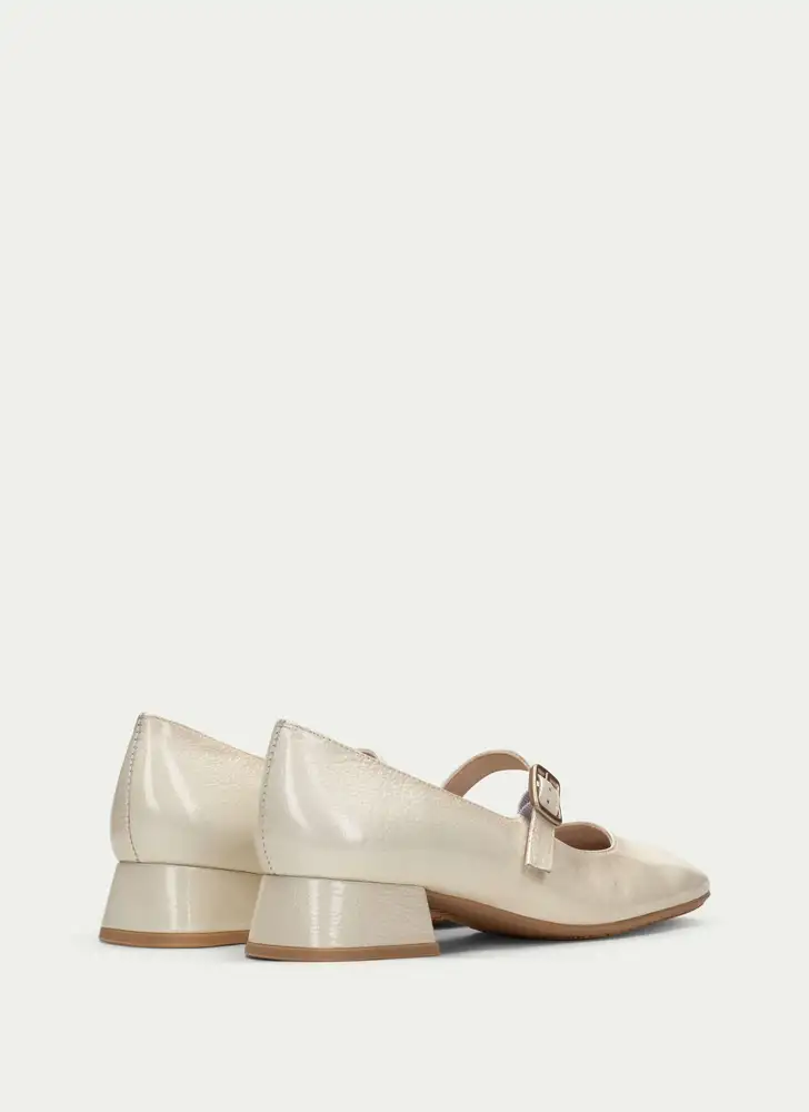 Hispanitas lodičky s nártovým páskem