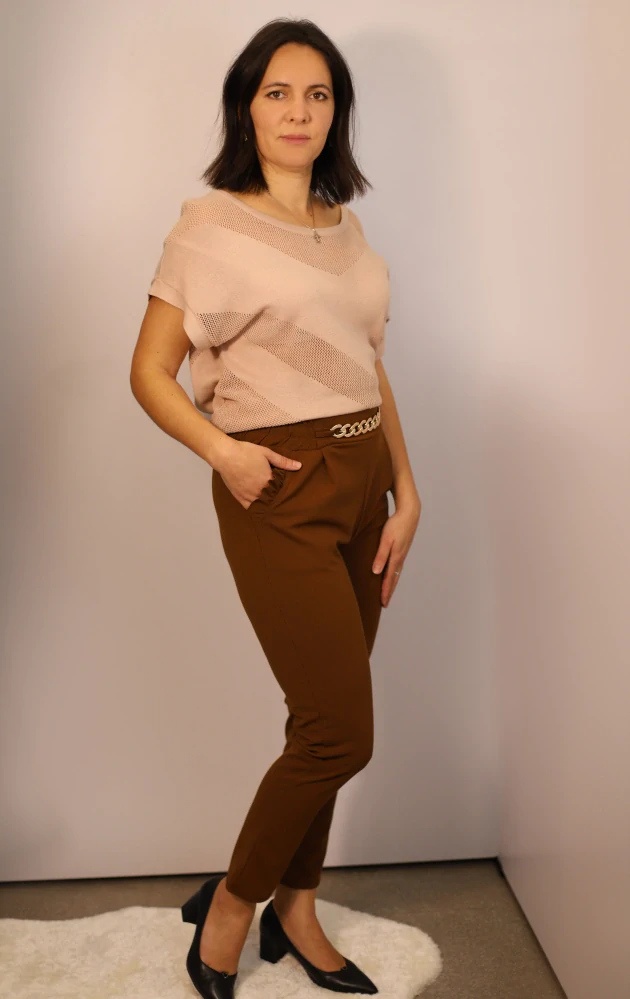 Kalhoty hnědé s páskem