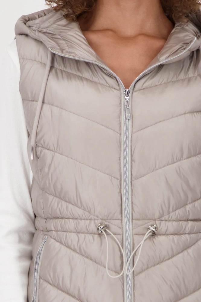 Monari prošívaná vesta s kapucí 