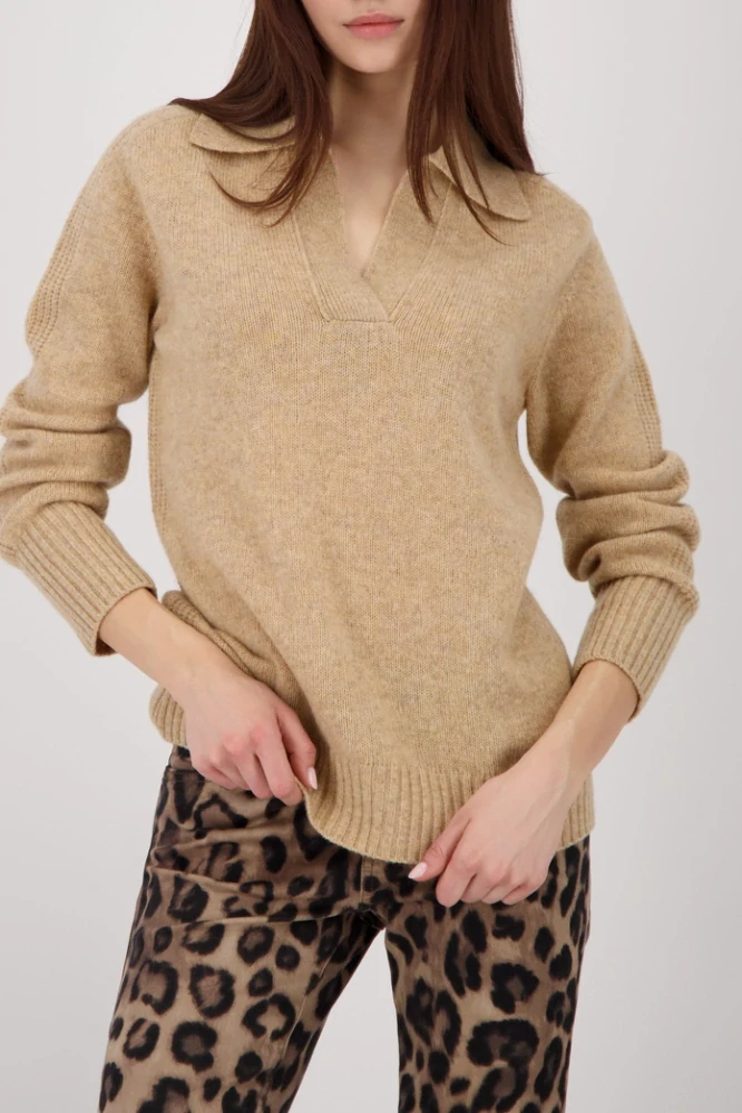 Monari stylový béžový svetr s límečkem