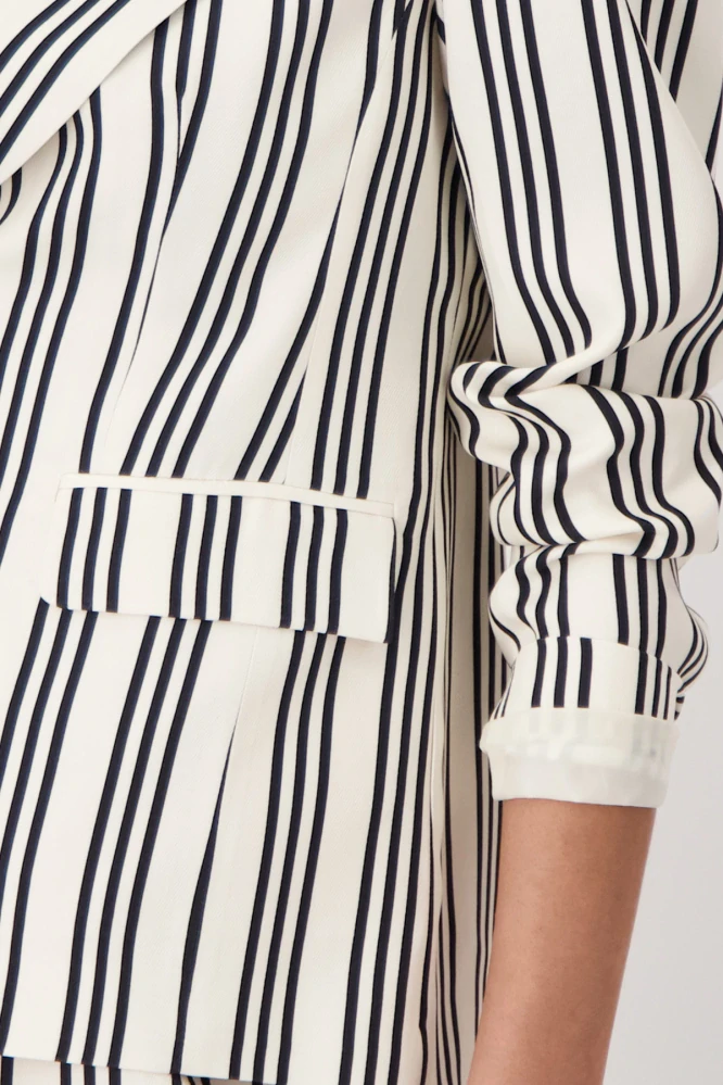 Monari pruhované sako