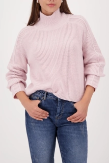 Monari svetr se stojáčkem