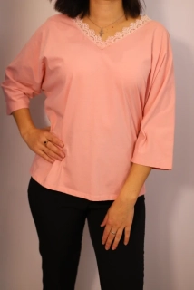  Halenka s netopýřím rukávem