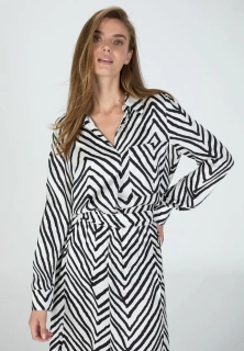 Marc Aurel stylová halenka s výrazným geometrickým vzorem